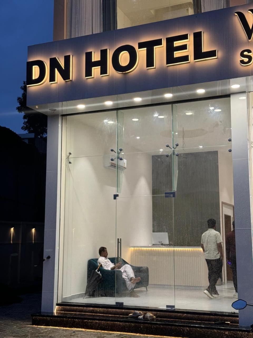 Dn Hotel Kochi Exteriör bild